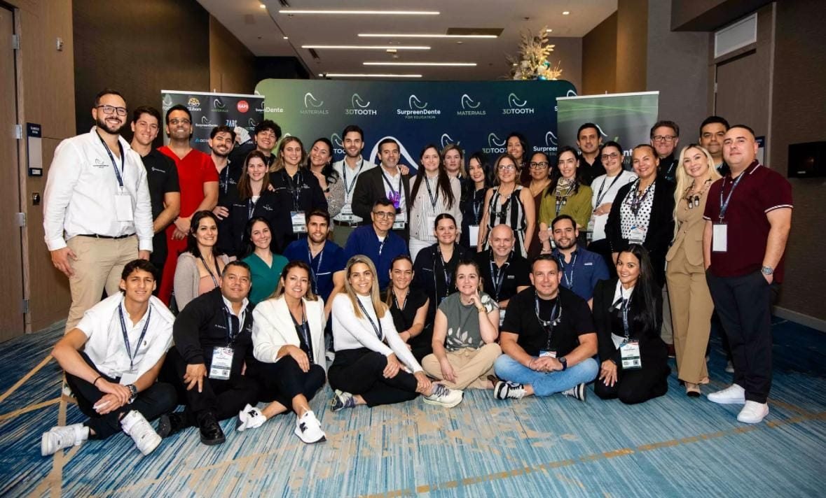 Participantes e instructores de una edición anterior de EndoAdvance Total